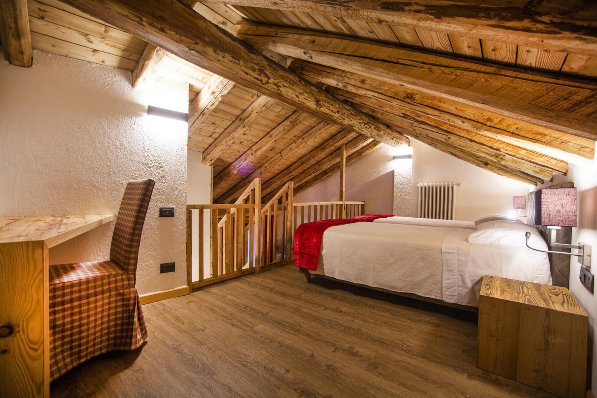 Hotel Pilier D'Angle & Wellness Courmayeur Exterior photo