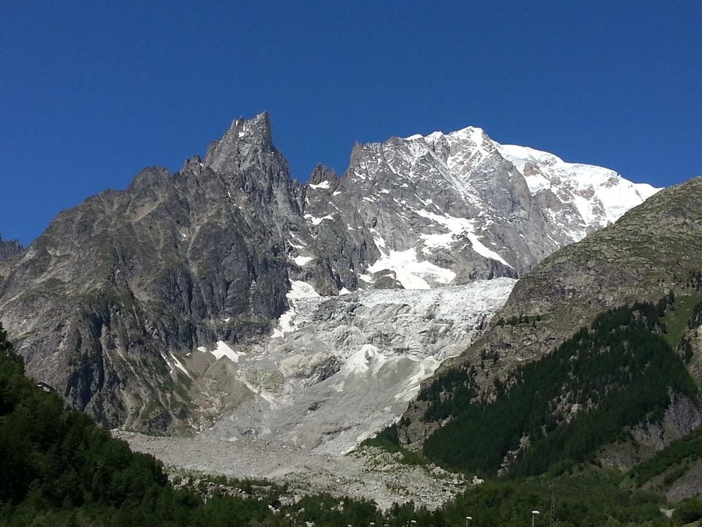 Hotel Pilier D'Angle & Wellness Courmayeur Exterior photo